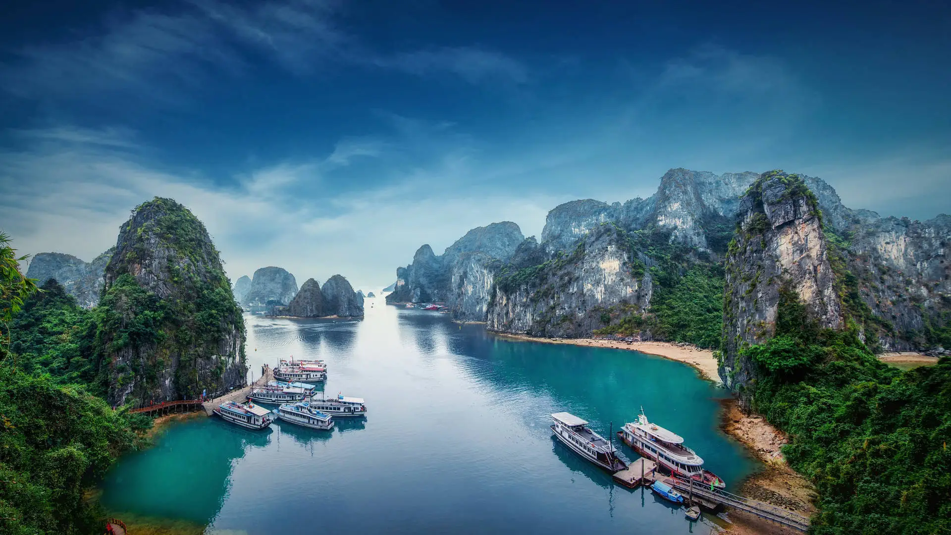 Vietnam – 6 Nights / 7 Days